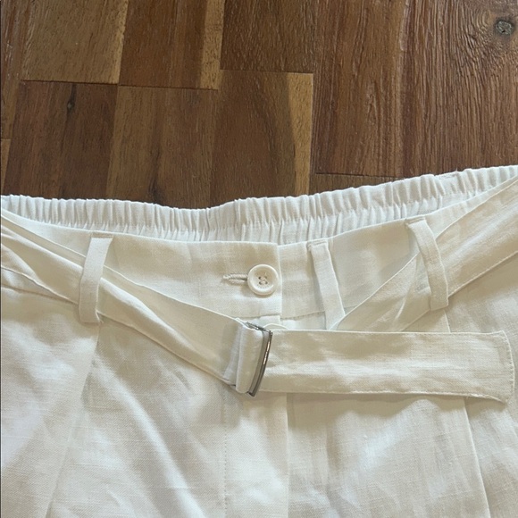 Seventy Cream Women's Shorts - Picture 8 of 8